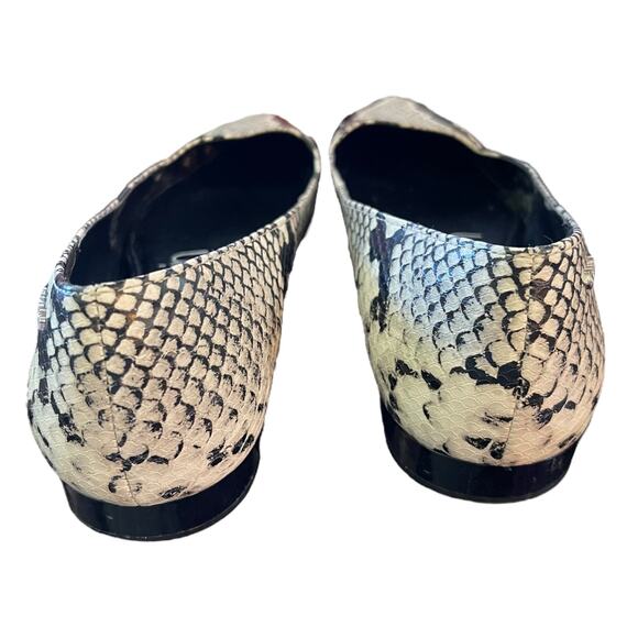 Calvin Klein Slip On Emerin Black White Snake Print Flats Size 9 - Picture 5 of 10
